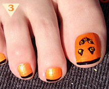 Halloween Pedicure Nail Art